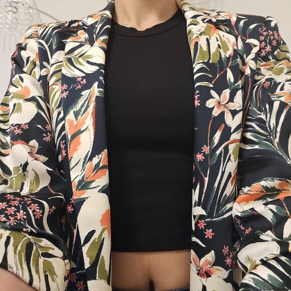 Zara Basic Collection Blazer - Picture 5 of 7